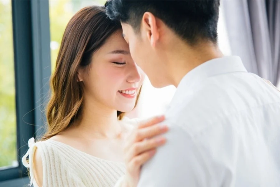 Dám Yếu Đuối